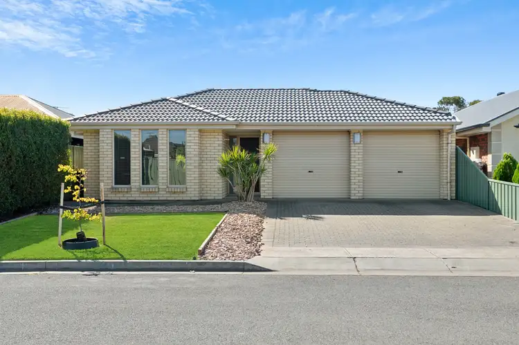 19 Turquoise Court