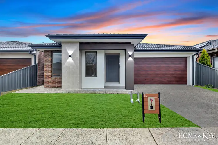 16 Tuxworth Drive, Kalkallo VIC 3064