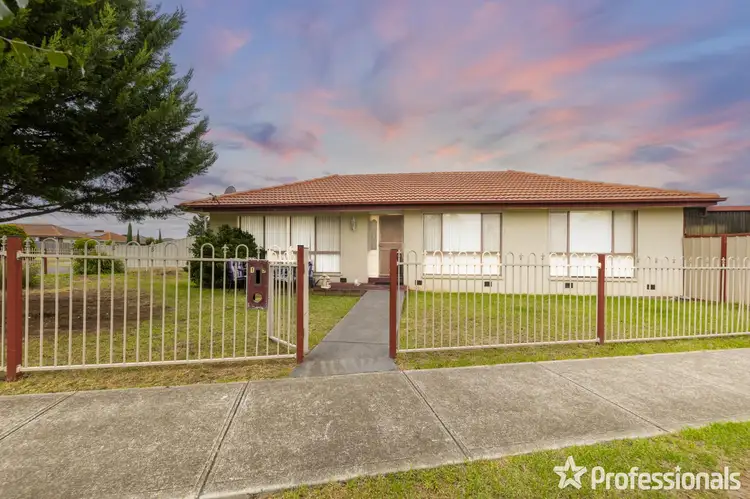 15 Camelia Street, Kings Park VIC 3021