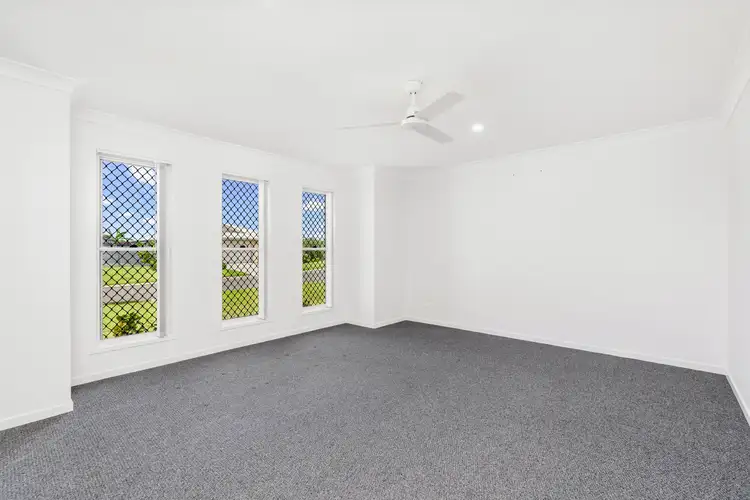 Third view of Homely house listing, 5 Amy Court, Kawungan QLD 4655
