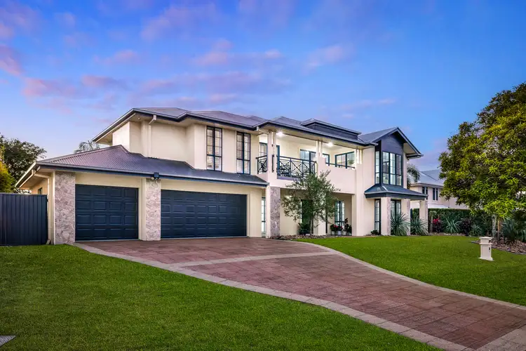 7 Zenith Crescent, Pacific Pines QLD 4211