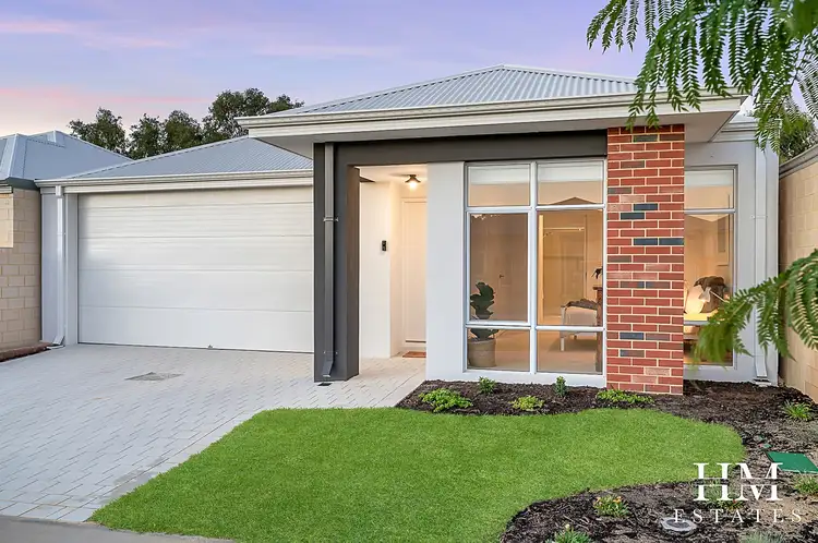 5 Arrowsmith Loop, South Guildford WA 6055