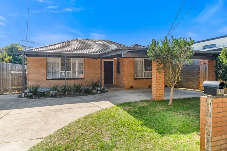 15 Robinsons Road, Seaford VIC 3198