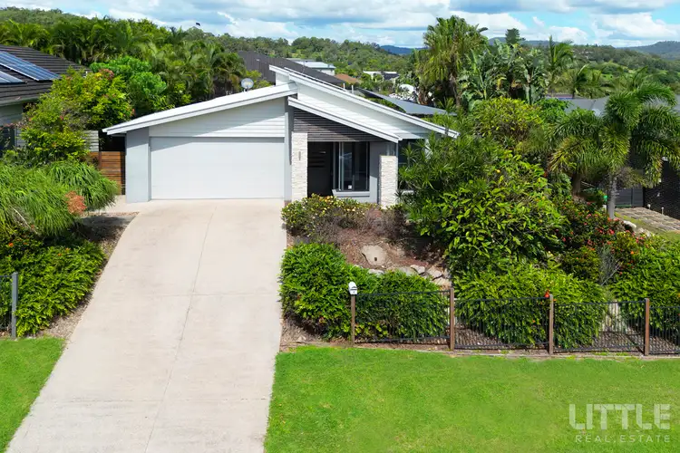 8 Dunraven Drive