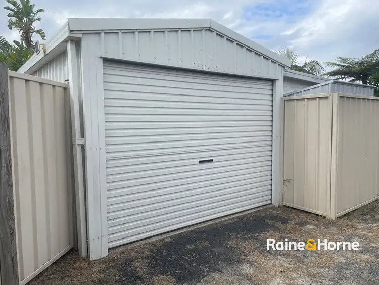 Garage 43 Darley Rd