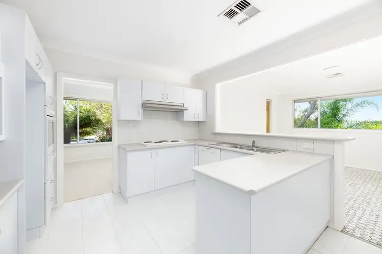 Fifth view of Homely house listing, 2 Eucla Place, Sutherland NSW 2232