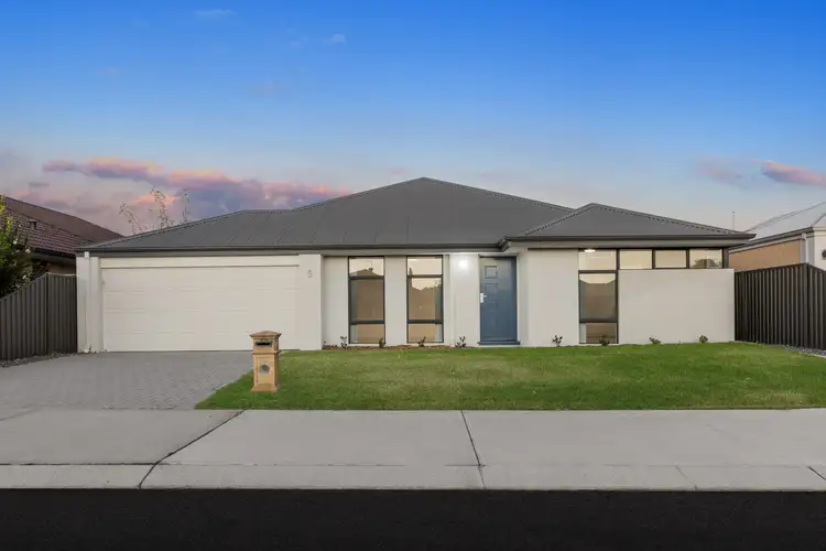 5 Tourmaline Boulevard