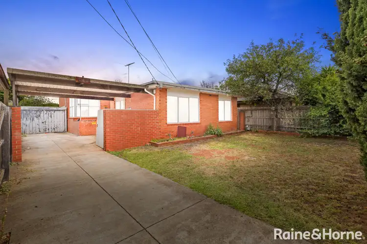 13 Rosina Drive