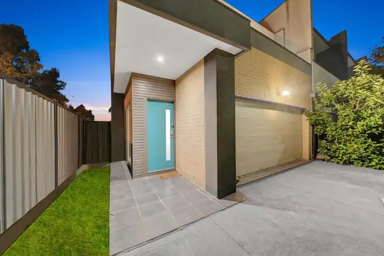 10/4 Delany Lane, Craigieburn VIC 3064