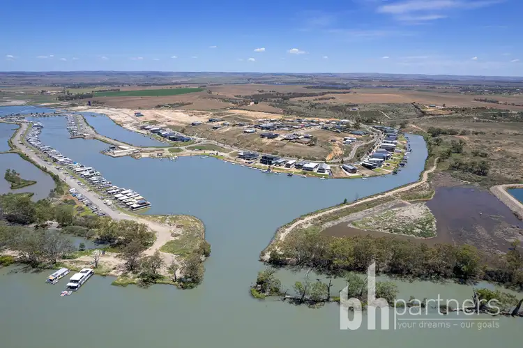 Berth 141 Pelican Drive, Mannum SA 5238