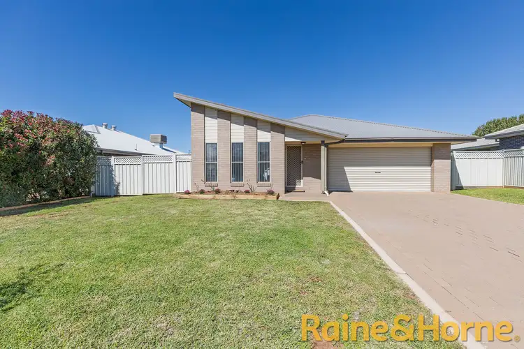 12 Ellenborough Avenue