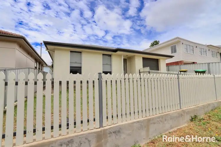 44a Commonwealth St, Bathurst NSW 2795
