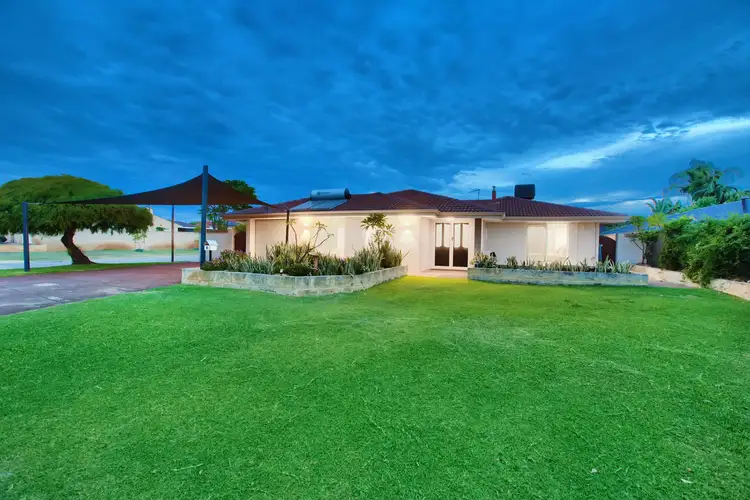 8 McPherson Avenue, Noranda WA 6062