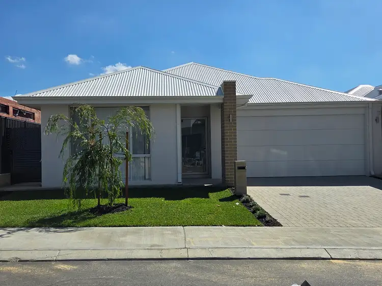 Main view of Homely house listing, 28 Meander Way, Treeby WA 6164