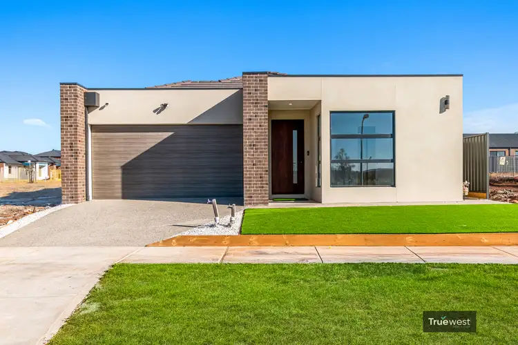Second view of Homely house listing, 11 Nadir Drive, Tarneit VIC 3029