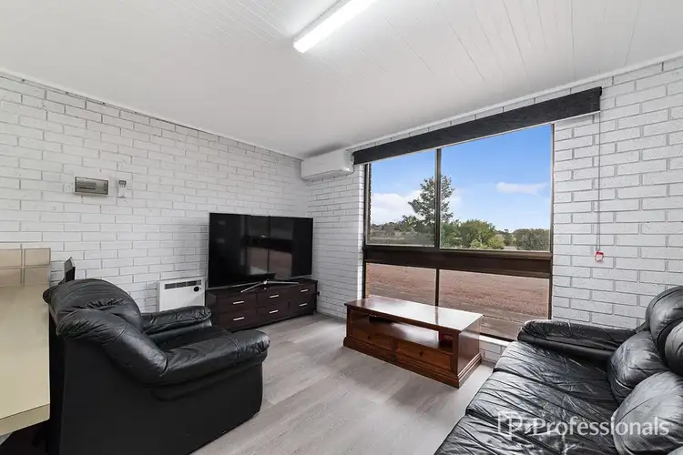 Second view of Homely house listing, 6/16 Mount Baimbridge Road, Hamilton VIC 3300
