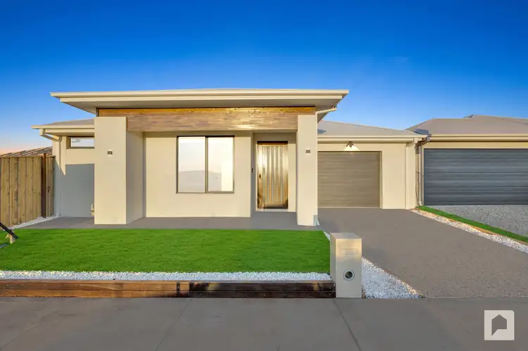 15 Ardel Street, Thornhill Park VIC 3335