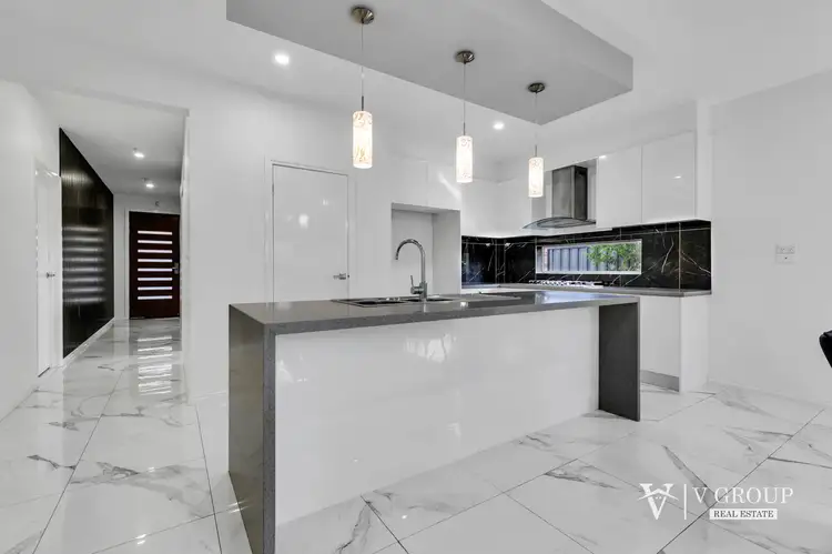 Fifth view of Homely house listing, 43 Scenery Drive, Craigieburn VIC 3064