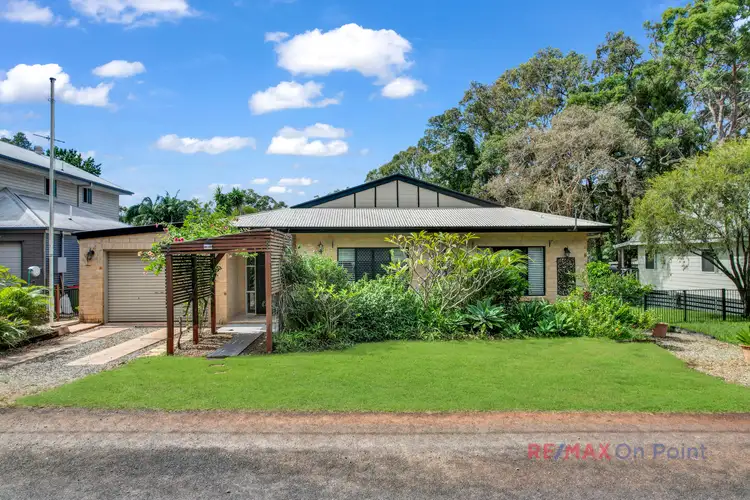 19 Moonah Street, Coochiemudlo Island QLD 4184