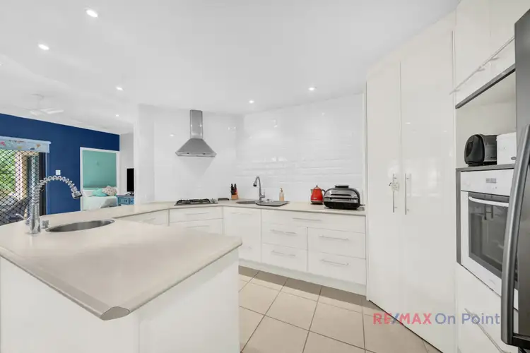 19 Moonah Street, Coochiemudlo Island QLD 4184