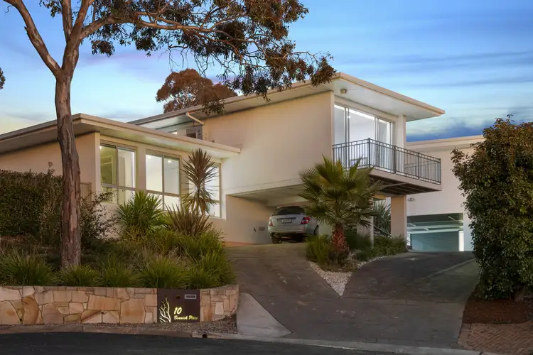 Second view of Homely house listing, 10 Bonwick Place, Garran ACT 2605