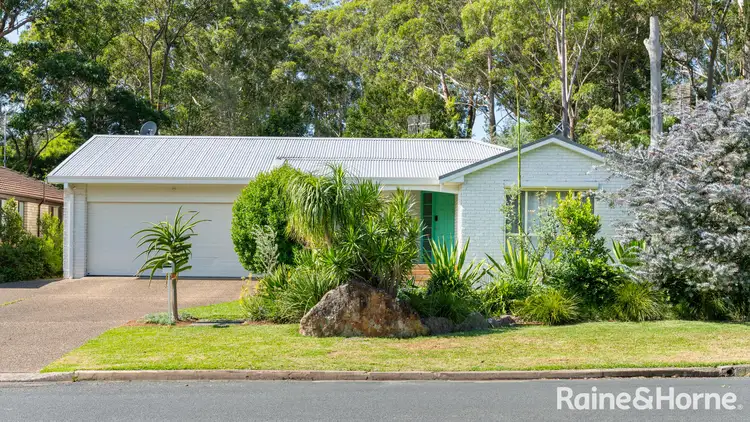 52 Leo Drive, Narrawallee NSW 2539