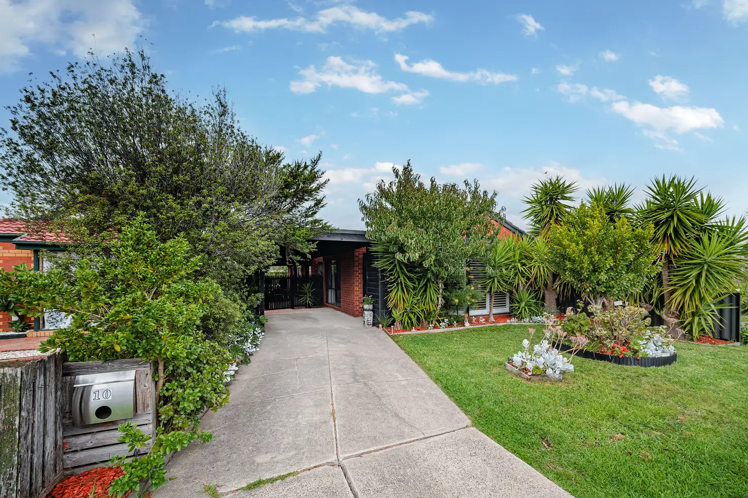 Main view of Homely house listing, 10 Morey Court, Roxburgh Park VIC 3064