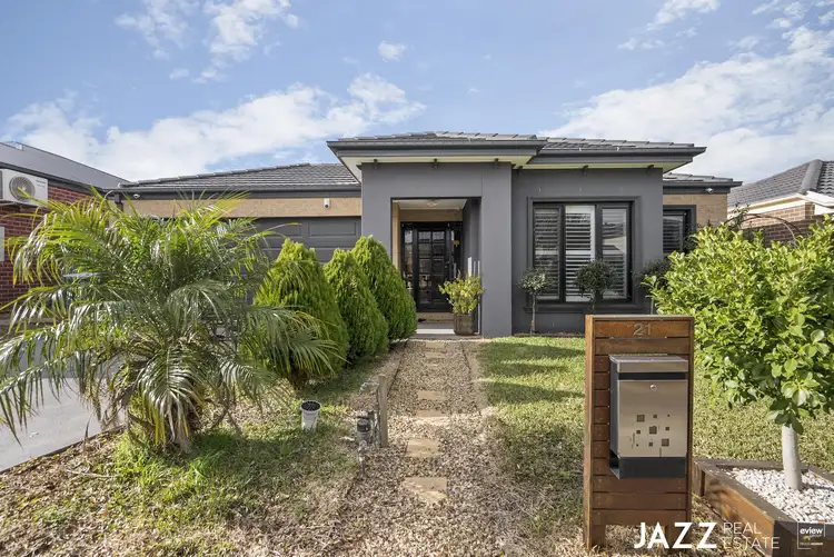 21 McWilliams Crescent, Point Cook VIC 3030