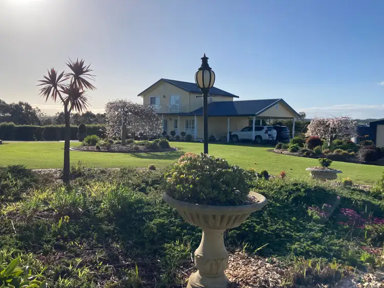 6815 South Gippsland Highway, Loch VIC 3945