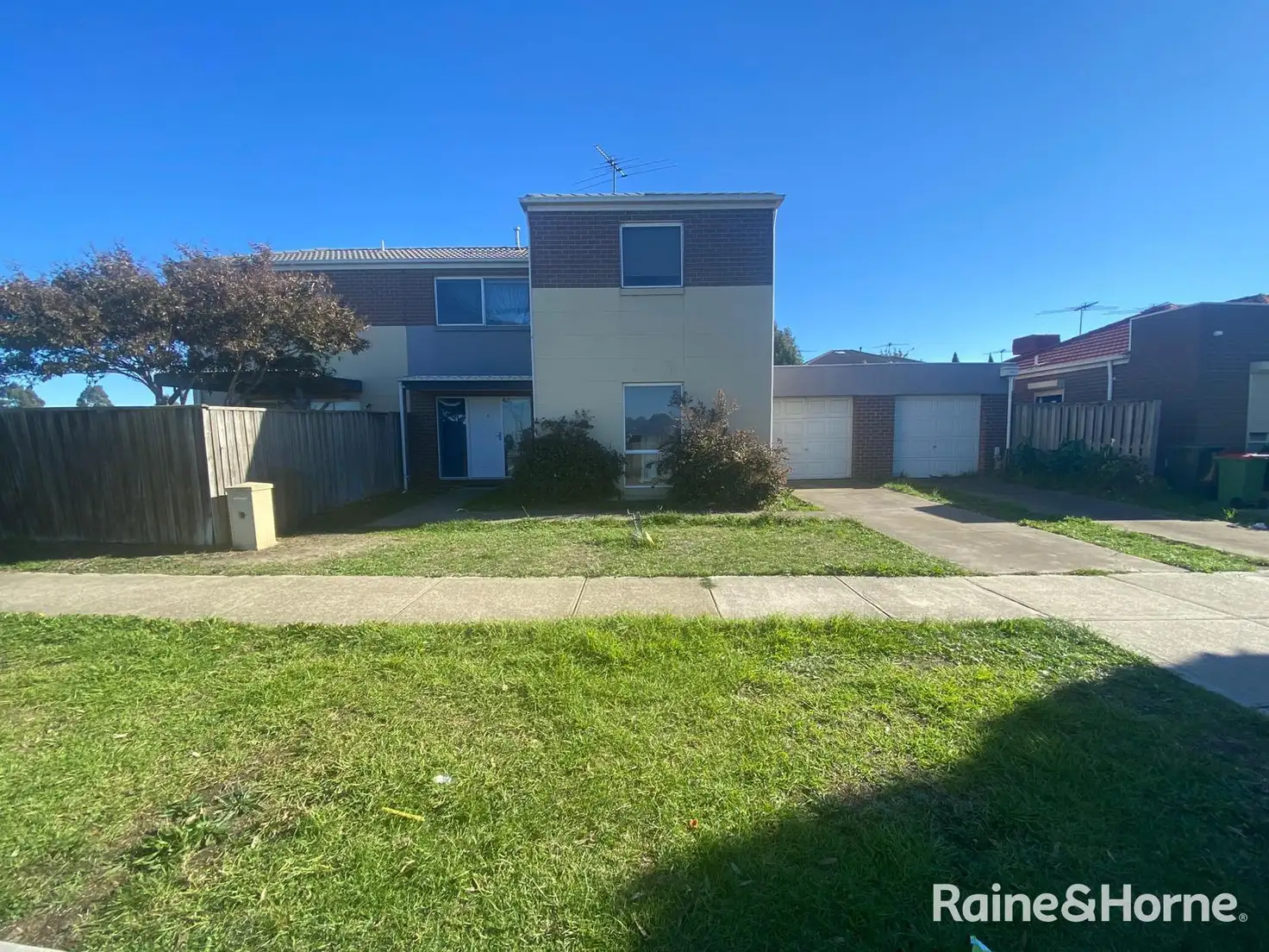 Main view of Homely townhouse listing, 38 Lakeside Drive, Roxburgh Park VIC 3064