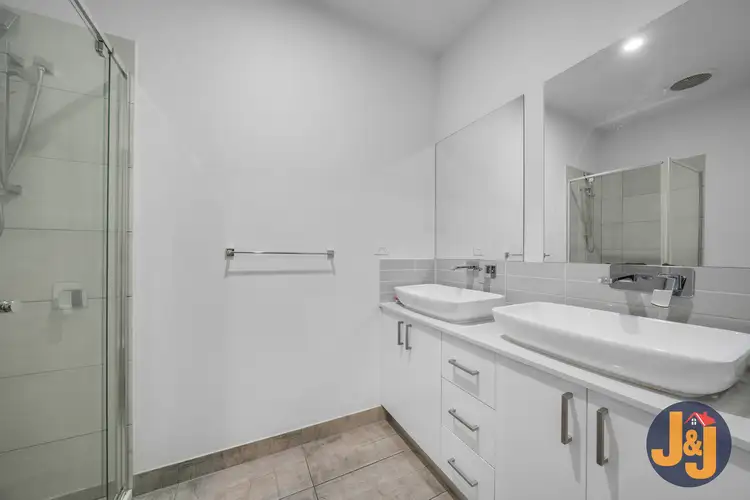 Fourth view of Homely house listing, 2/8 Raglan Street, Wallan VIC 3756