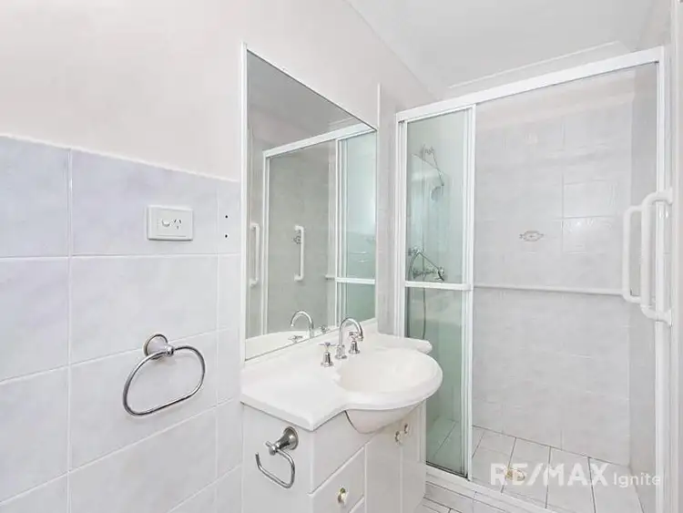 Fifth view of Homely unit listing, 1/73 Clarence Road, Indooroopilly QLD 4068