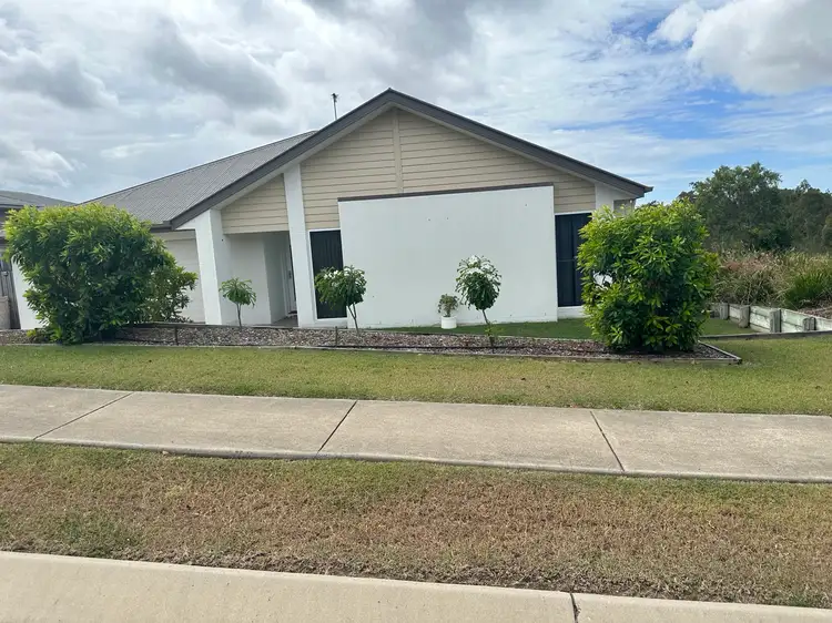 2 Blackbraes Court, New Auckland QLD 4680