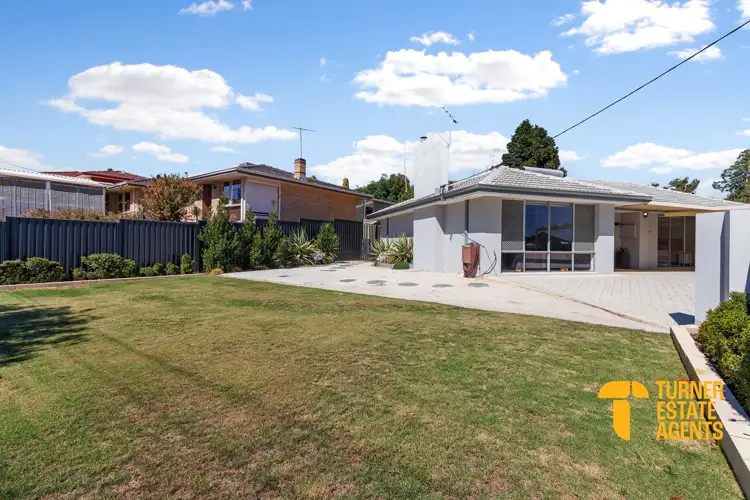 42 Churchill Drive, Swan View WA 6056