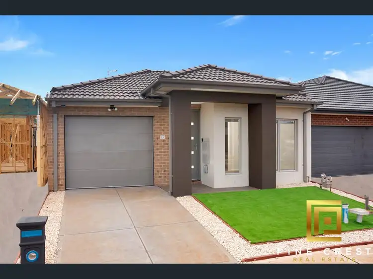 14 Polmont Ave, Thornhill Park VIC 3335