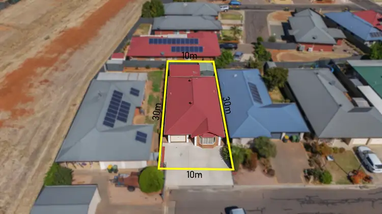 8 Hamra Drive, Smithfield SA 5114
