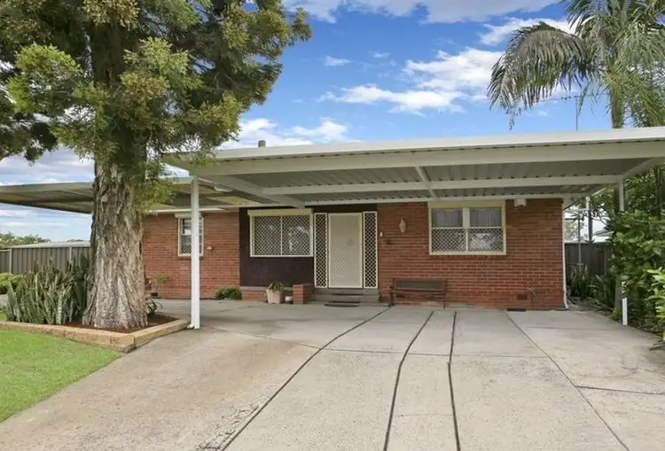 1 Midway Place, Lethbridge Park NSW 2770