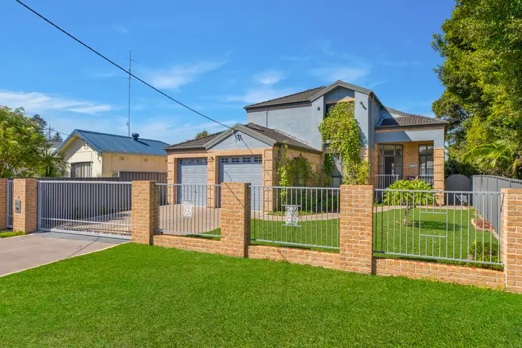 8 Lakeside Parade, The Entrance NSW 2261