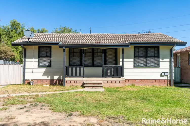 3 Kenny Place, Tolland NSW 2650
