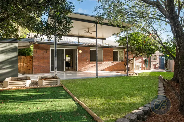 8 Fourteenth Avenue, Kedron QLD 4031