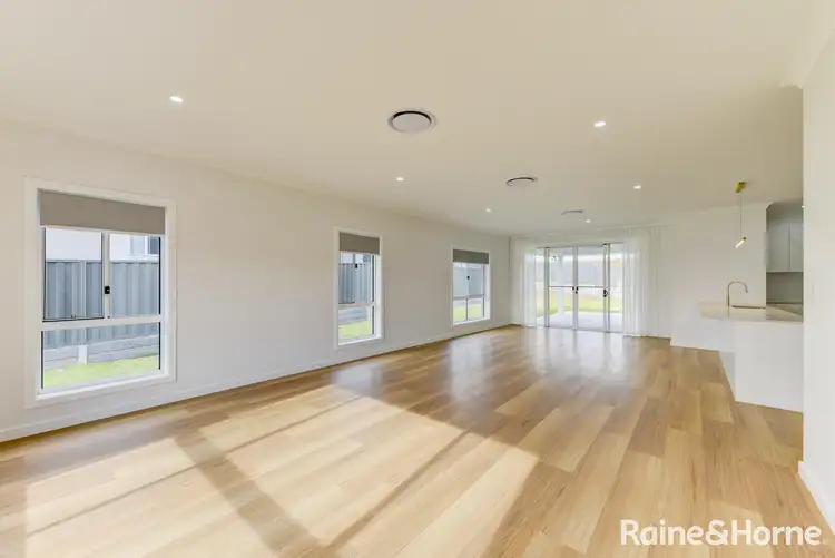 Fifth view of Homely house listing, 81 Verdelho Drive, Tamworth NSW 2340