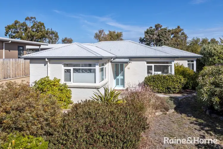 17 Lewan Avenue, Kingston TAS 7050