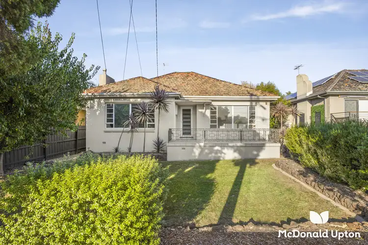 6 Clydebank Road, Essendon West VIC 3040