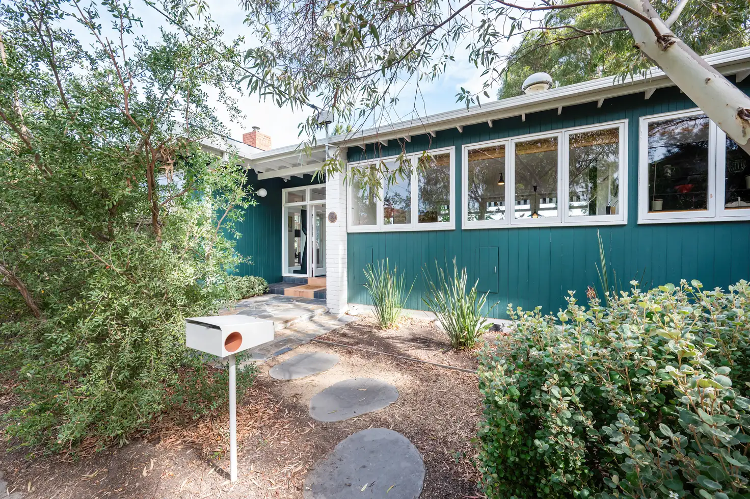 Main view of Homely house listing, 10 Valmont Avenue, Beaumaris VIC 3193