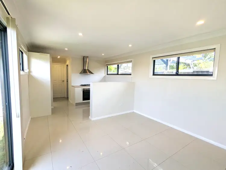 84a Kerry Crescent