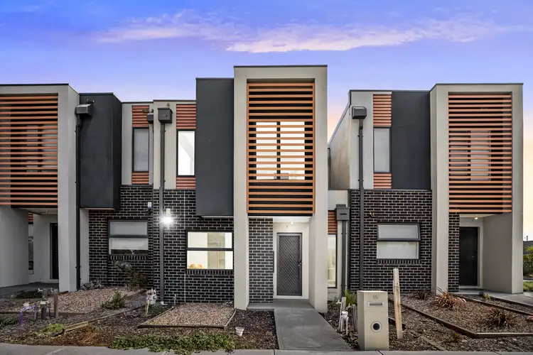 15 Mahla Avenue, Wollert VIC 3750