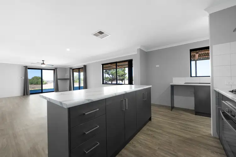 9 Dolbys Drive, Waggrakine WA 6530