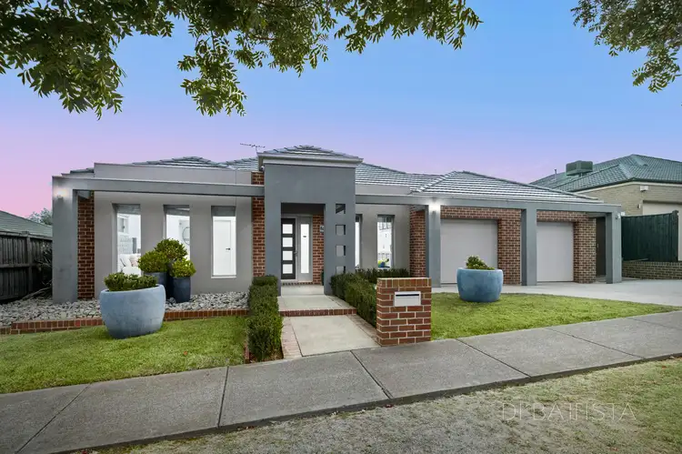 4 Strathallan Grove, Craigieburn VIC 3064