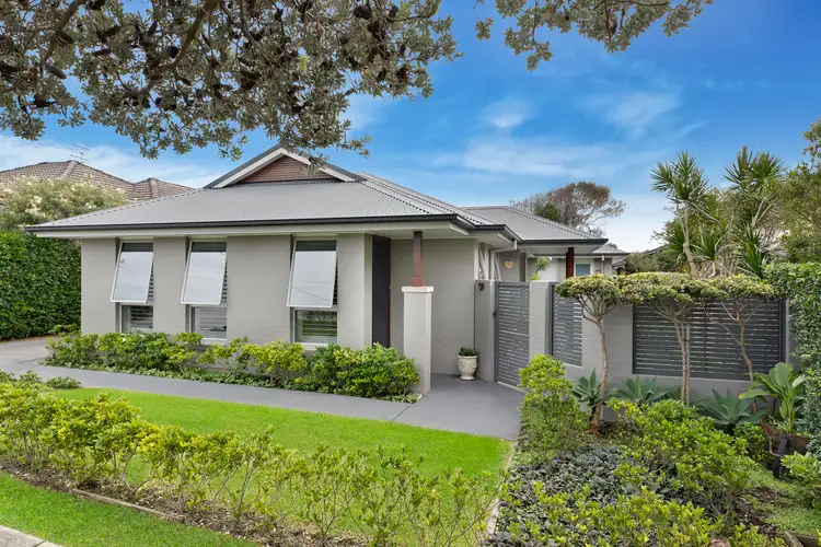 105 Bay Road, Blue Bay NSW 2261