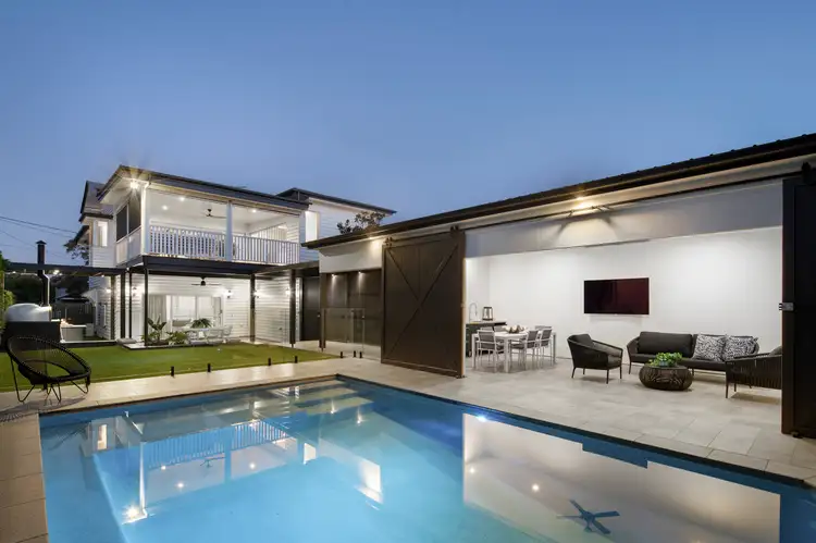 18 Ure Street, Hendra QLD 4011